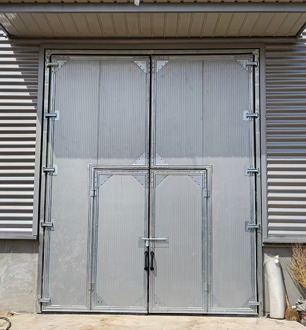 博乐工业平开门