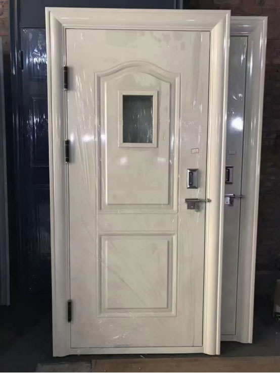 博乐学校教室门