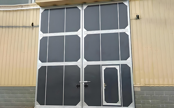 厂房博乐工业门选择与维护全解析：提升效率与安全的关键要素